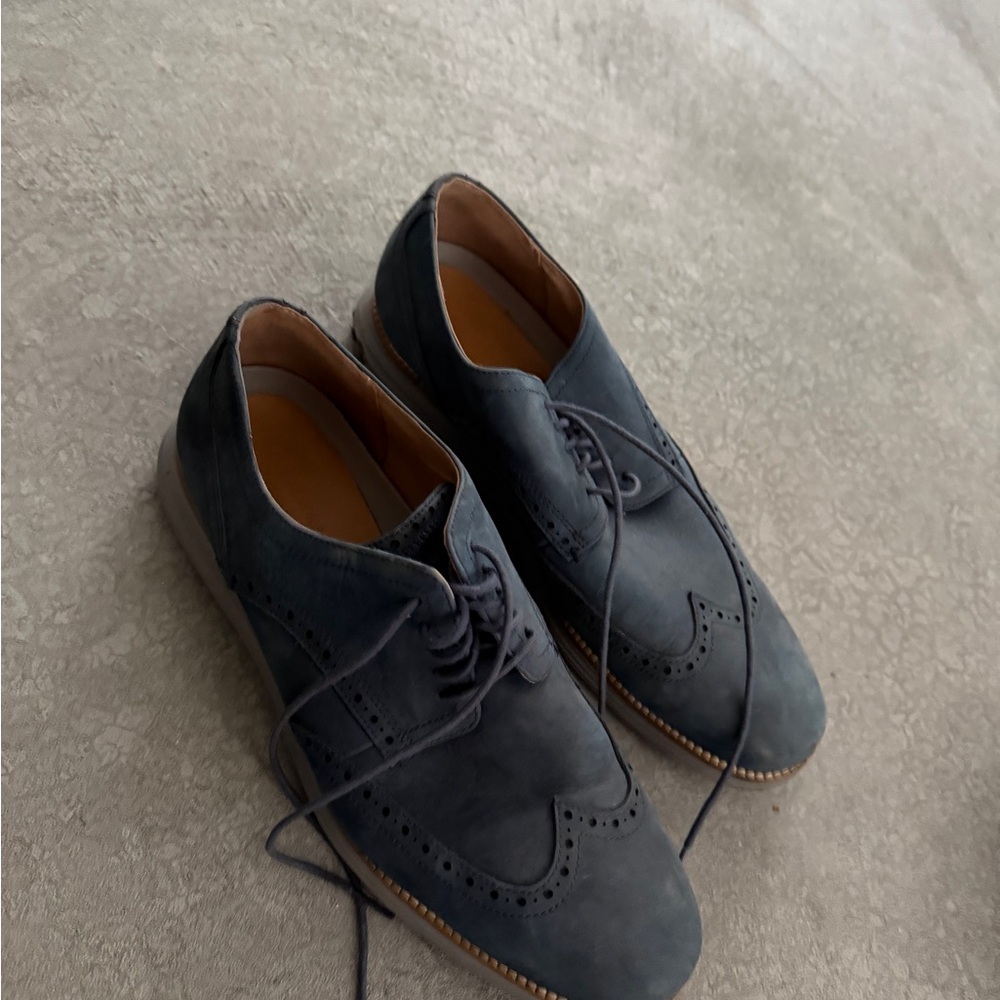 Classic Men's Blue Dress Shoes